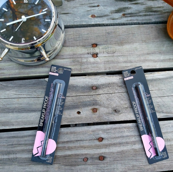 breakup proof eyeliner